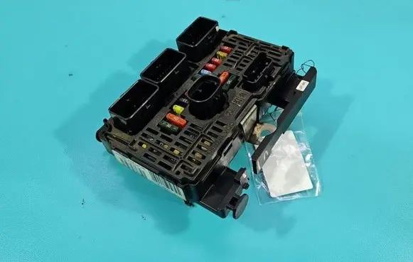 Peugeot 407 Central body control module 9656086080 IMPRK1573554