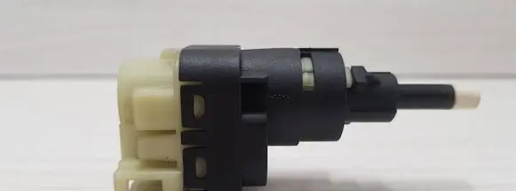 Audi A6 S6 C5 4B Brake pedal sensor switch 1K2945511