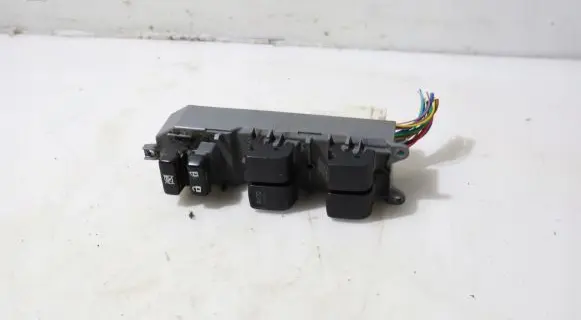 Toyota Corolla Verso AR10 Electric window control switch
