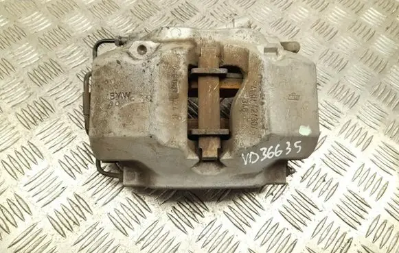 Front brake caliper