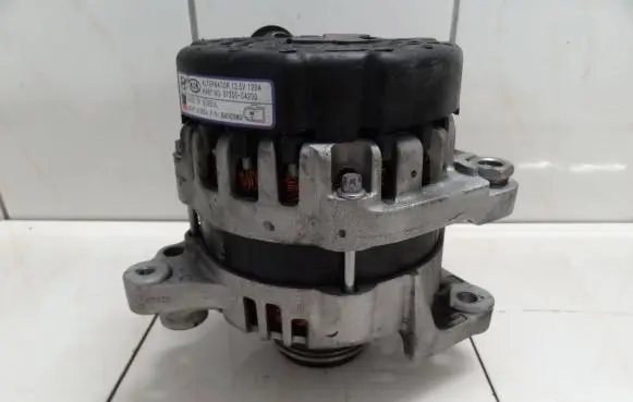 Hyundai i20 (GB IB) Generator/alternator 37300-04200