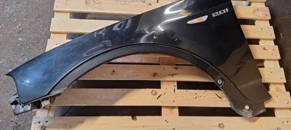 BMW X3 E83 Fender 