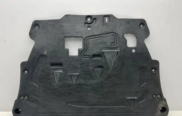 Volvo S90, V90 Engine splash shield/under tray 31497612