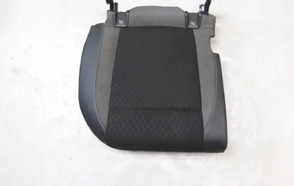 Opel Grandland X Second row seats 