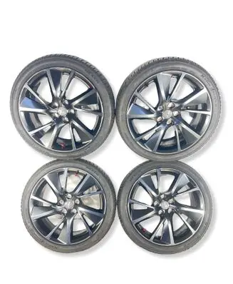 Genesis G70 R19 alloy rim 52914G9700