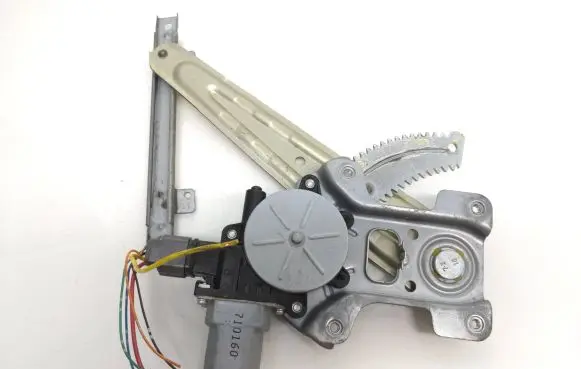 Mitsubishi Lancer VIII Rear door window regulator with motor 5743a