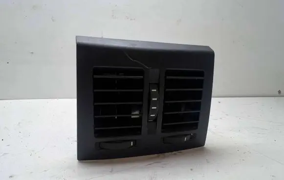 Skoda Octavia Mk2 (1Z) Rear air vent grill 1Z0819203 4907