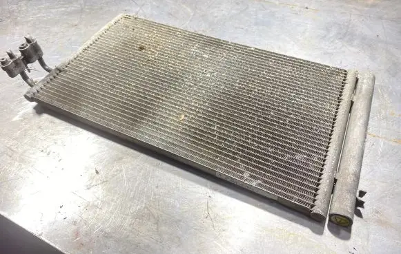 A/C cooling radiator (condenser)