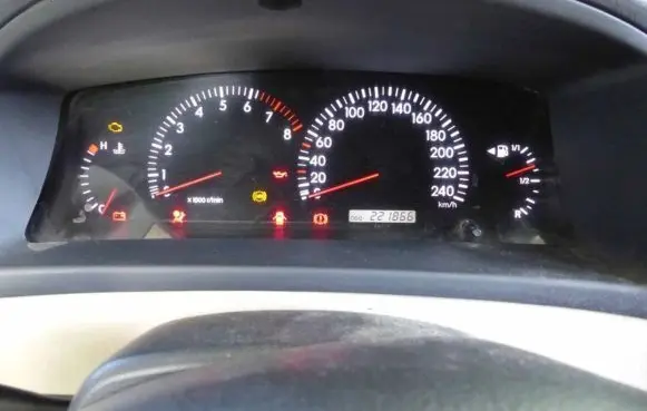 Toyota Corolla Verso E121 Speedometer (instrument cluster) IMPRK888038
