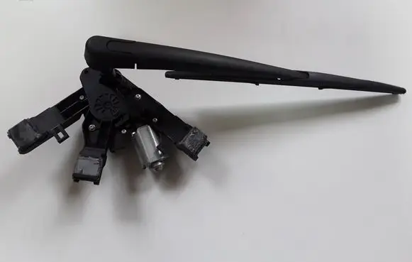 Citroen C4 II Picasso Rear window wiper motor 9819523180