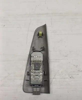 Toyota Corolla Verso E121 Electric window control switch 7427113040