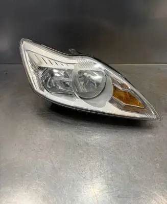 Ford Focus Headlight/headlamp 8M5113W029AD 0077R00 11802