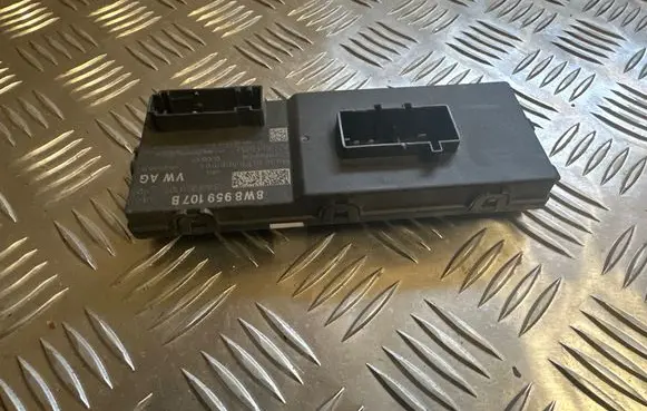 Audi A5 8T 8F Tailgate/trunk control unit/module 8W8959107B 8W8959107 A2C74487807
