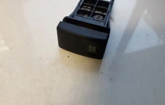 Traction control (ASR) switch