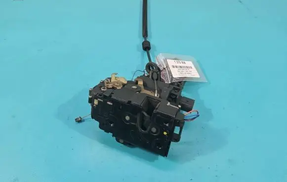 Seat Toledo II (1M) Front door lock IMPRK1373908