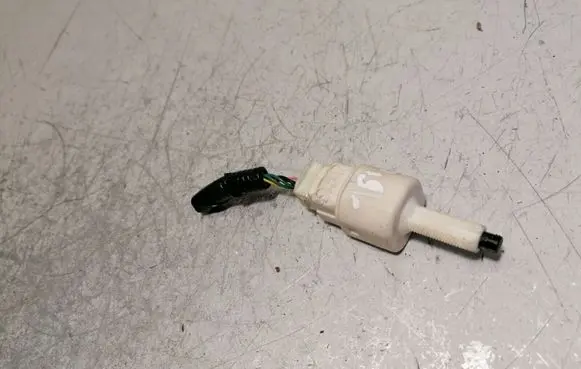 Toyota Yaris Brake pedal sensor switch