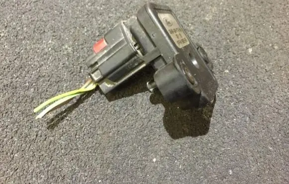 Ford Focus Air pressure sensor 98ab9f479ba 9f11b