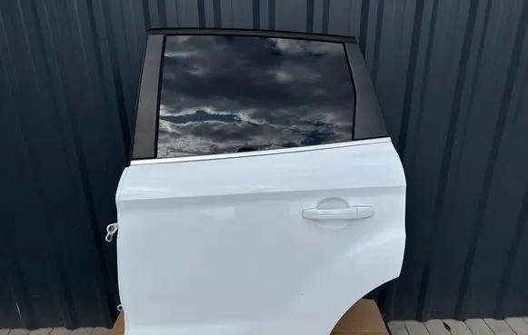 Ford Kuga I Rear door 