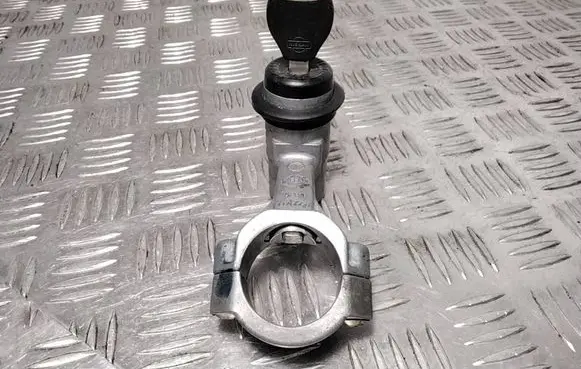 Nissan Primera Ignition lock 9110