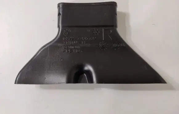 BMW 8 G14 Air intake duct part 7435732