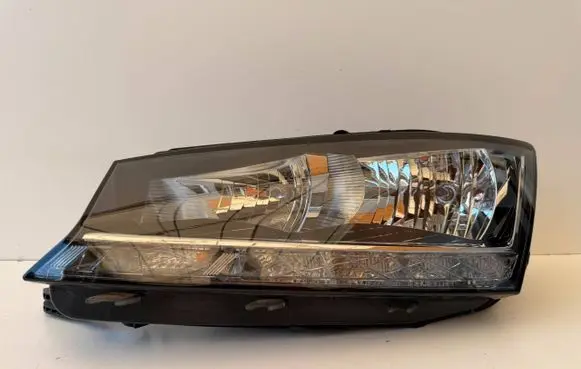 Skoda Fabia Mk3 (NJ) Headlight/headlamp 6V1941015D