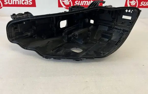 BMW 8 G15 Headlight part 8739589