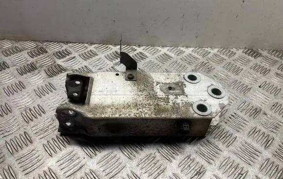 BMW 5 F10 F11 Front bumper shock/impact absorber 