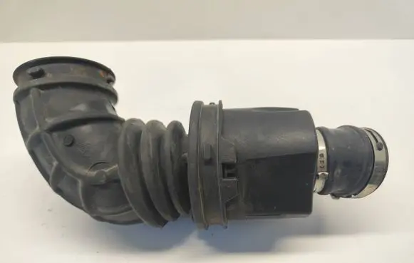 Chevrolet Camaro Air intake duct part 20857938 1085764S01