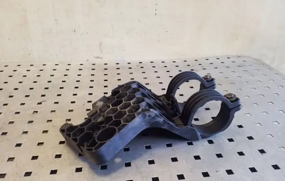 BMW X5 E70 Fuel filter bracket/mount holder 70314607