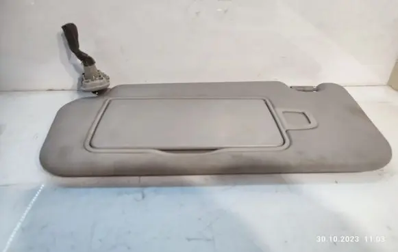 Sun visor clip/hook/bracket
