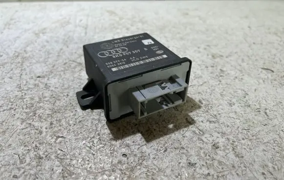 Audi A4 S4 B8 8K Light module LCM 8K0907357B 00837924 00040810