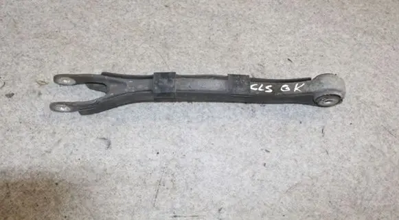 Mercedes-Benz CLS C219 Rear control arm 2303520205