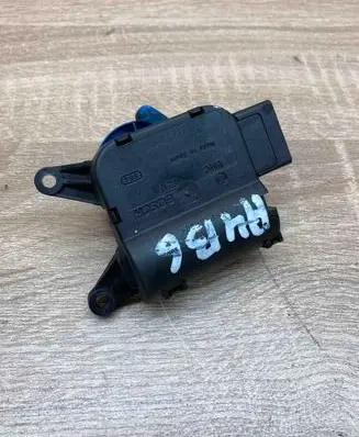 Audi A4 S4 B6 8E 8H Air flap motor/actuator 8E1820511E 0132801304