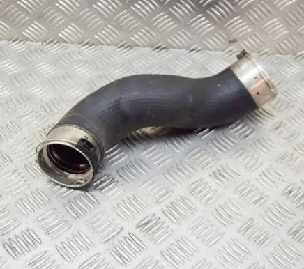 BMW 5 F10 F11 Intercooler hose/pipe 8516509