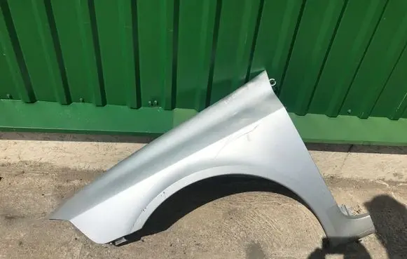 Renault Laguna II Fender