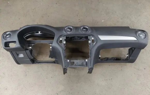 Ford Mondeo MK IV Dashboard 7S7118A274AB