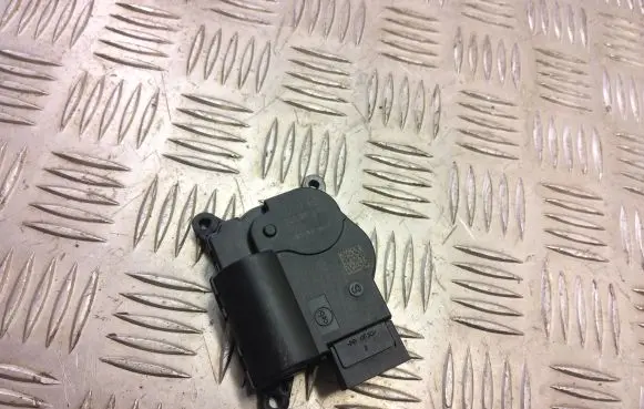 Seat Leon IV Air flap motor/actuator 2Q0907511F