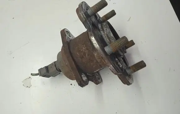 Toyota Prius+ (ZVW40) Rear wheel ball bearing 