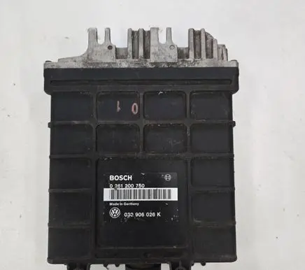 Volkswagen Golf III Engine control unit/module 030906026K 0261200750