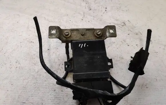 Ford Transit Glow plug pre-heat relay 92VB6M092AA
