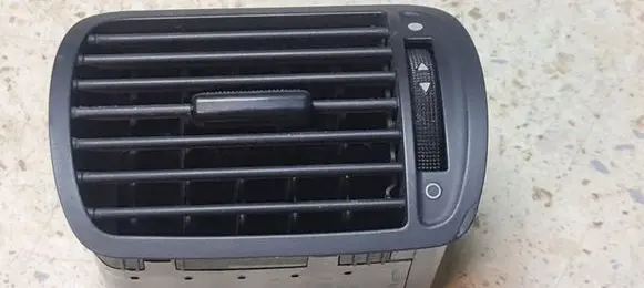 Audi A3 S3 8L Dashboard side air vent grill/cover trim 8L0820901