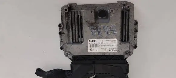 KIA Ceed Engine control unit/module 391142A560 0281016492 1039S37866