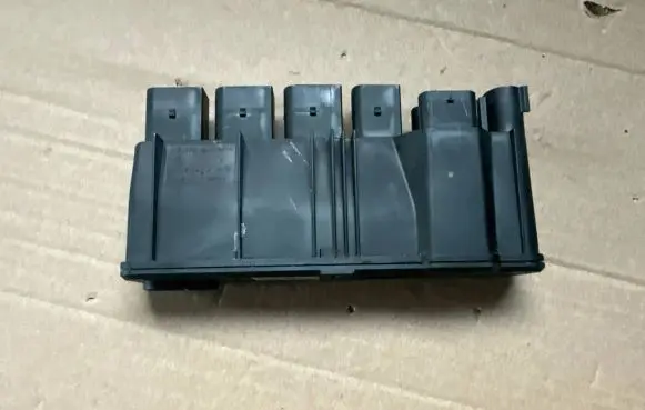 BMW 1 F20 F21 Power management control unit 8638551 P00154201