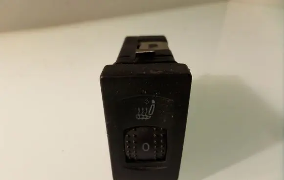 Volkswagen PASSAT B5.5 Seat heating switch 3B0963564C