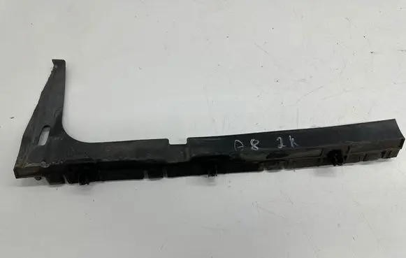 Audi A8 S8 D4 4H Rear bumper mounting bracket 4H0807453B