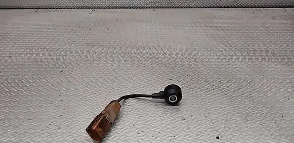 Audi A3 S3 A3 Sportback 8P Detonation knock sensor 06F905377