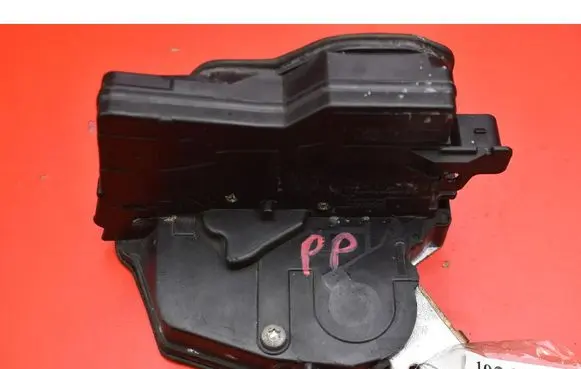 BMW 7 E65 E66 Front door lock 7012144