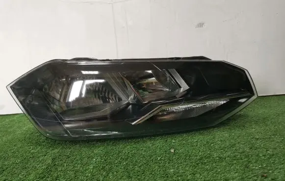 Volkswagen Polo VI Headlight/headlamp 2G1941006