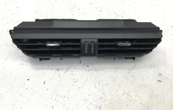 Dash center air vent grill