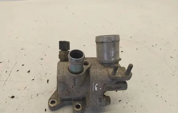 Hyundai i40 Thermostat/thermostat housing 